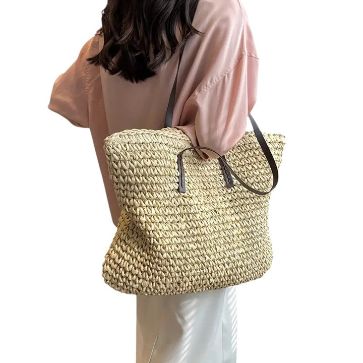 Woven Lora Bag – Elegance and Functionality